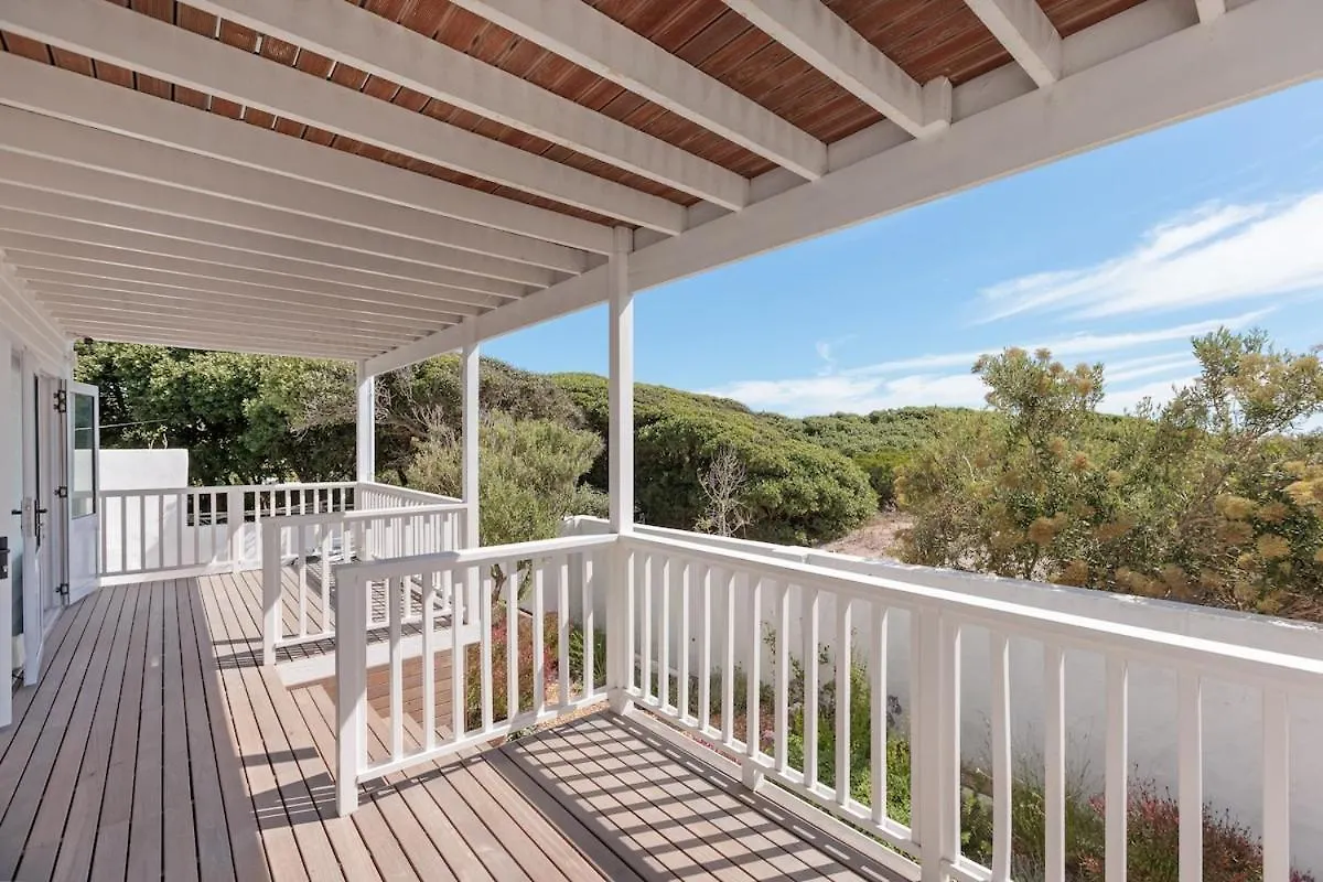 Villa The Shore House, A Newly Built Beach House With Private Pool Scarborough