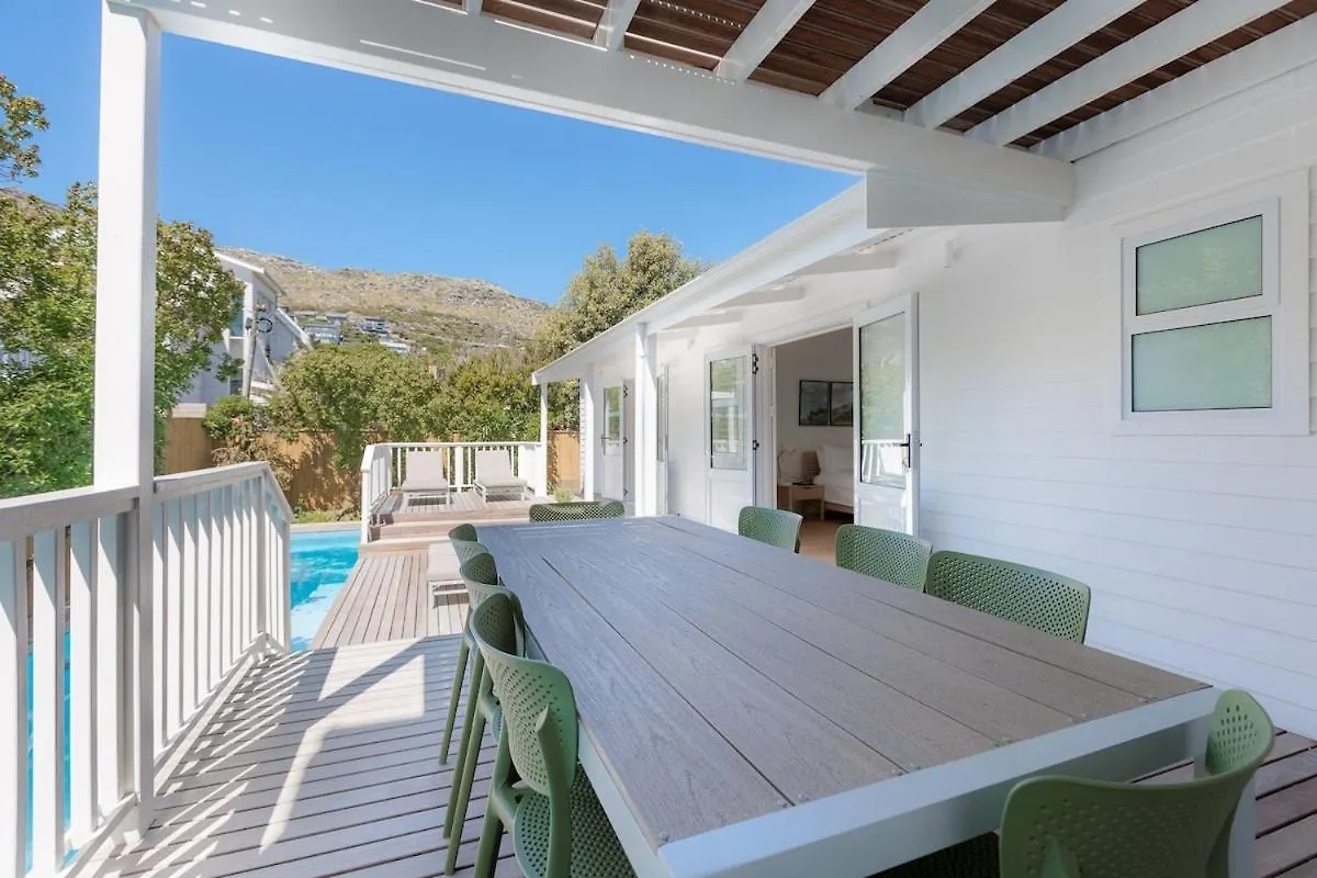 The Shore House, A Newly Built Beach House With Private Pool Scarborough