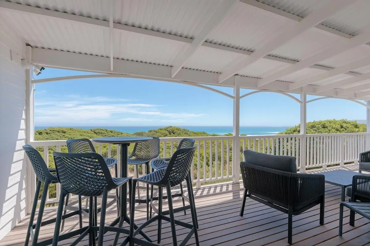 The Shore House, A Newly Built Beach House With Private Pool Scarborough Villa