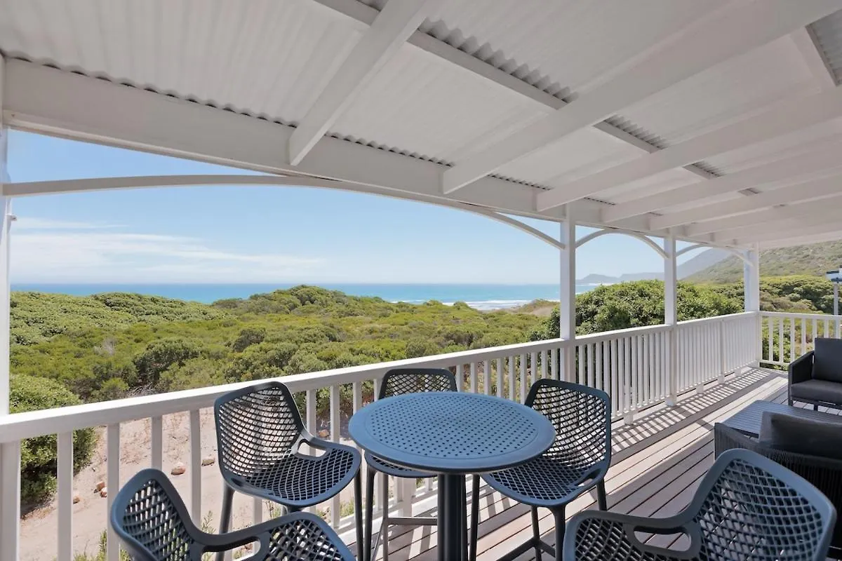 The Shore House, A Newly Built Beach House With Private Pool Scarborough