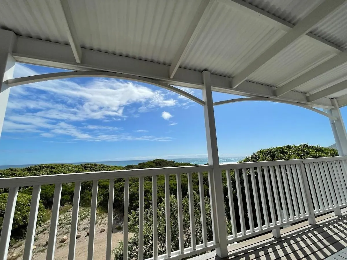 The Shore House, A Newly Built Beach House With Private Pool Scarborough 0*,  Sudafrica