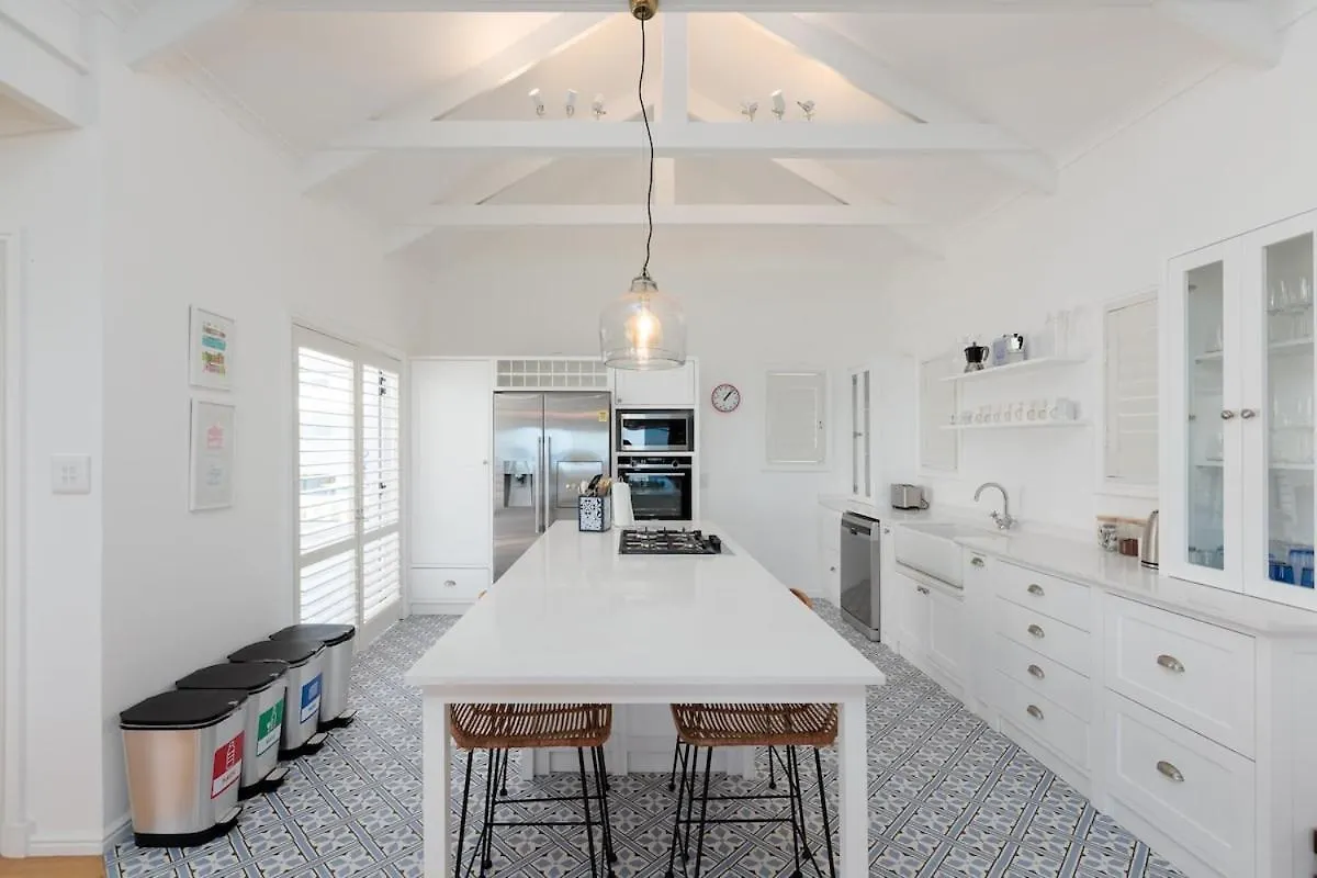 The Shore House, A Newly Built Beach House With Private Pool Scarborough Villa