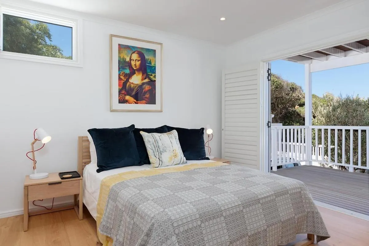 The Shore House, A Newly Built Beach House With Private Pool Scarborough Villa